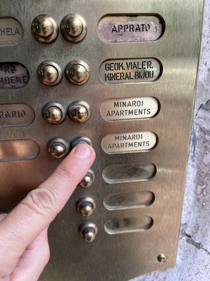 Minardi Apartments Vercelli Eksteriør bilde